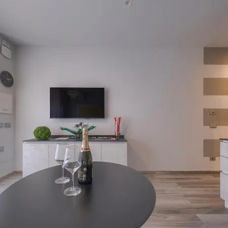 Biliotti House *