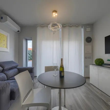Biliotti House Villa *